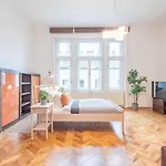 Super Large - Super Comfy With Balcony Lejlighed Budapest