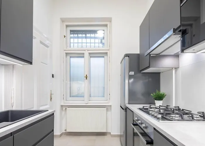 Super Large - Super Comfy With Balcony Appartement